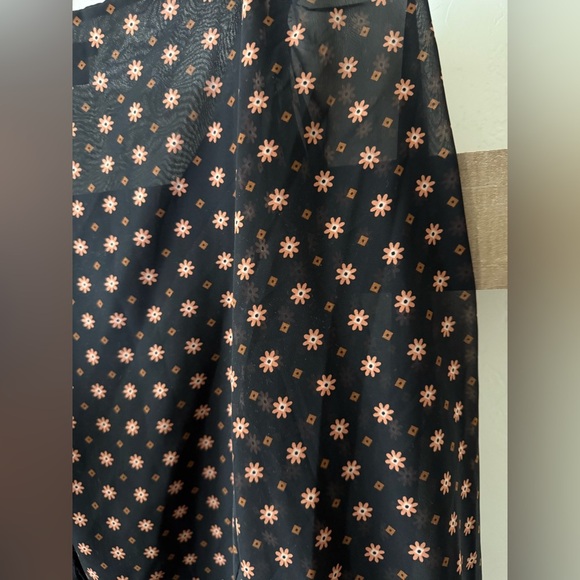 Ann Taylor|Boho floral sheer black long sleeve blouse with tie waist•Oversized - Picture 8 of 13